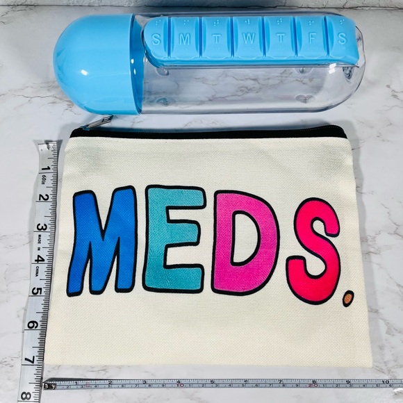 Medicine Organizer with Pouch - Picture 6 of 6